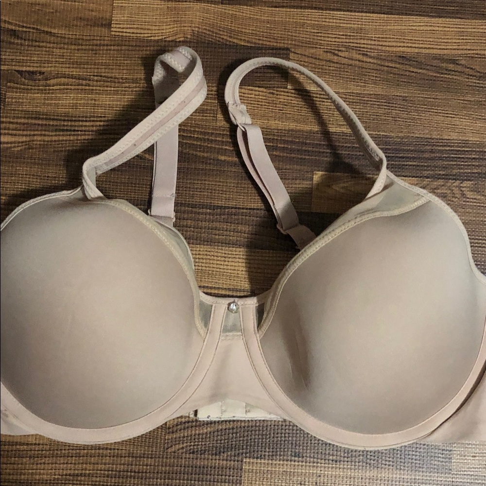 Bali Smooth Molded Underwire Bra - Light Beige